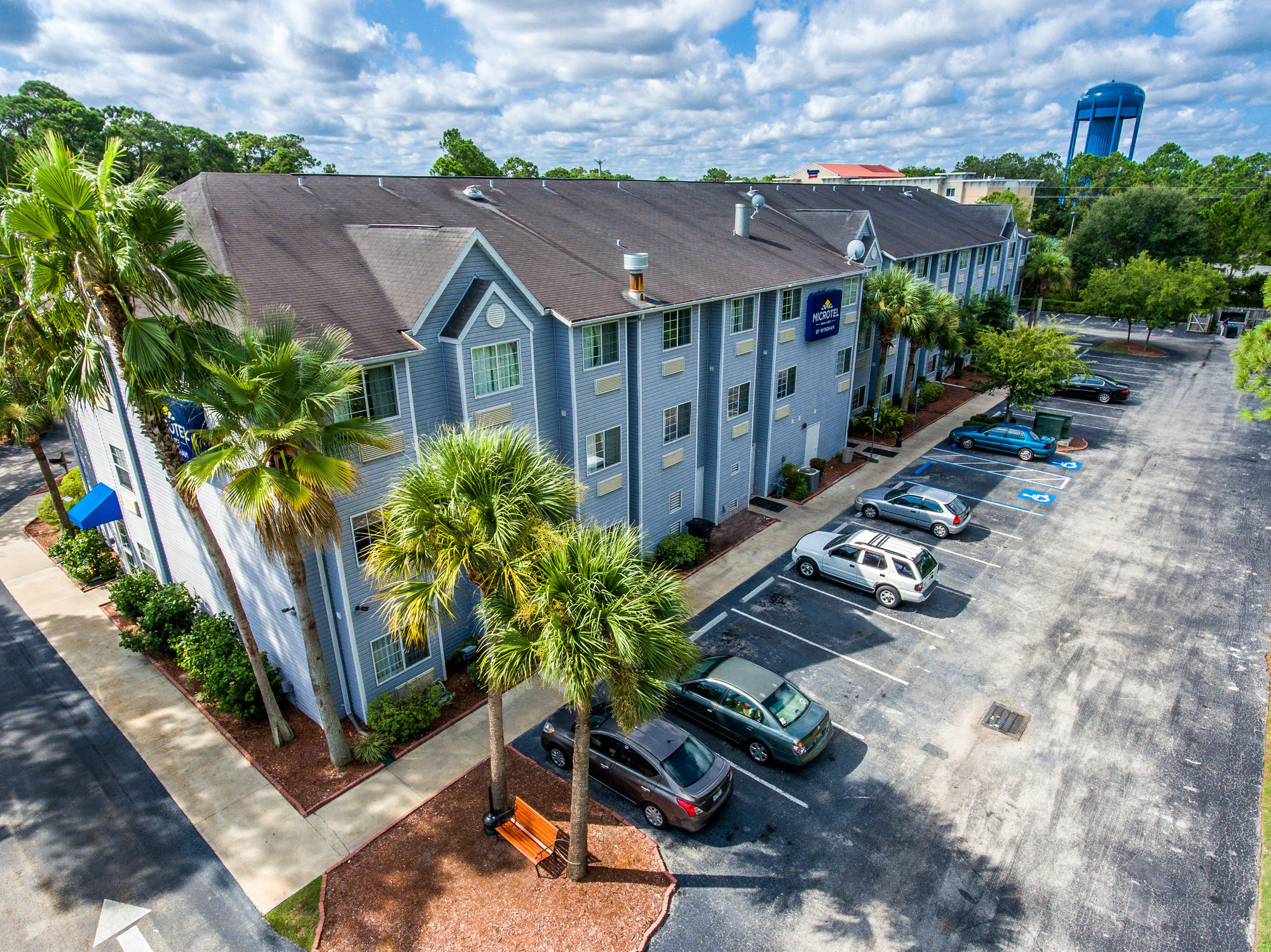 Microtel & By Wyndham I-95 Hotel 2*