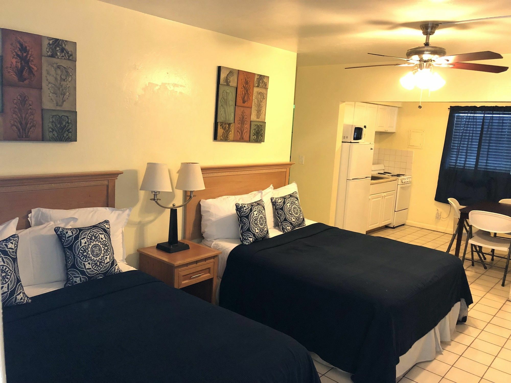 Hotel The Blue Wave