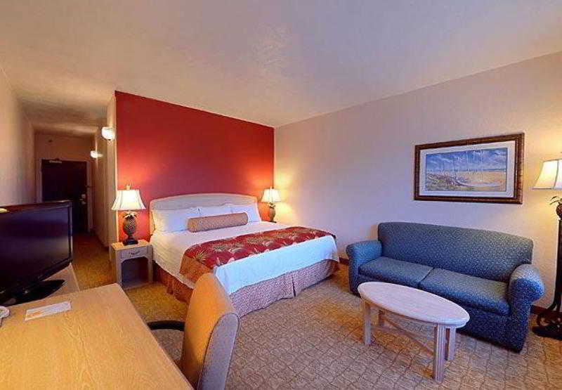 Courtyard By Marriott Lauderdale