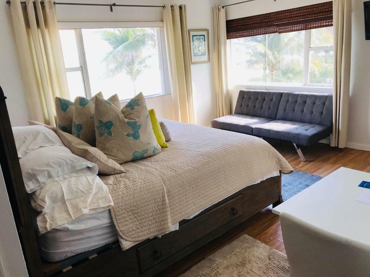 Hotel Ebb Tide
