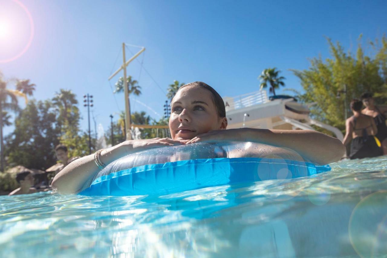 Resort Universal's Loews Royal Pacific 4*