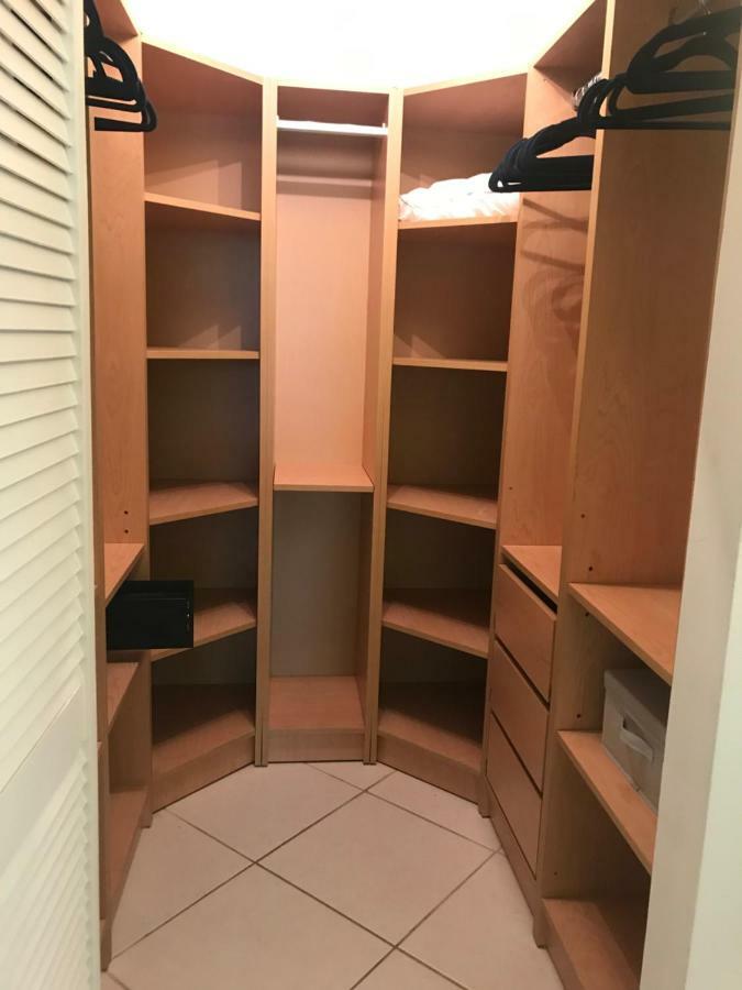 The Nautical! Amazing 3bed 2bath At Yacht Club Apartment Aventura