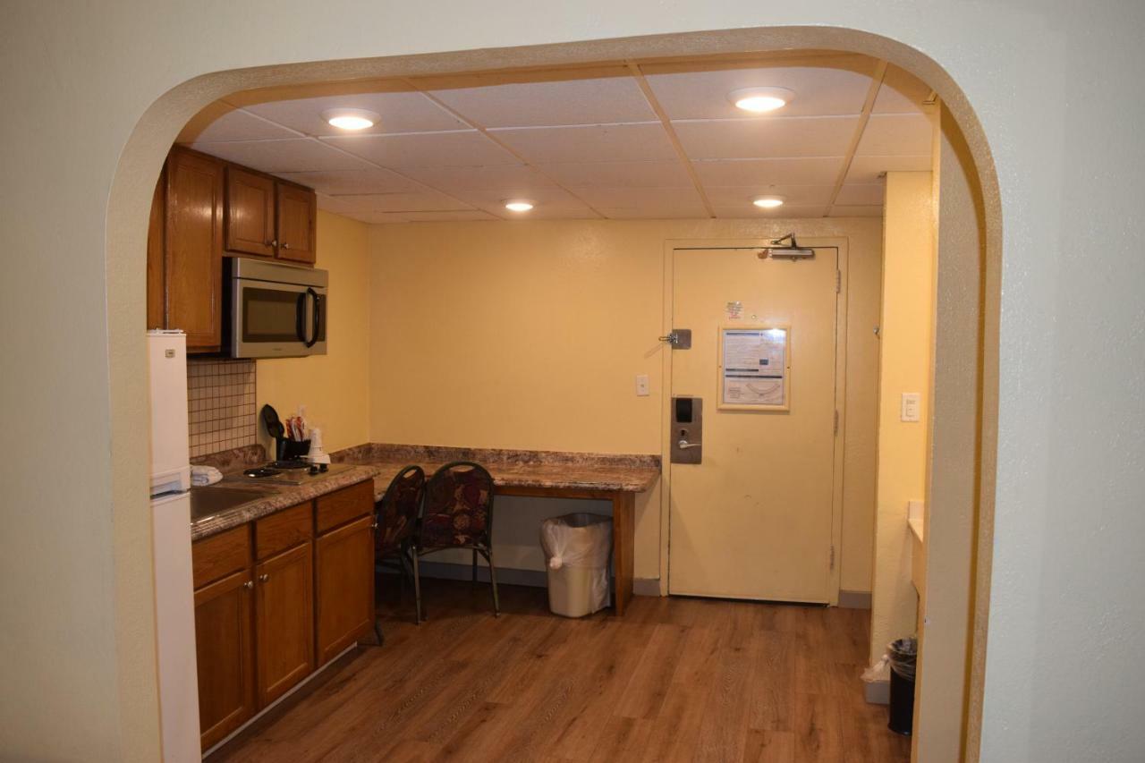 Days By Wyndham Panama Beach/ocean Front 3*