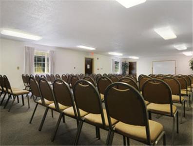 Super 8 By Wyndham Hotel