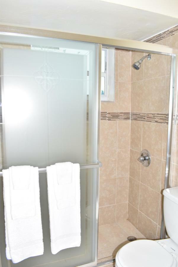 Golden Oceanfront 3*