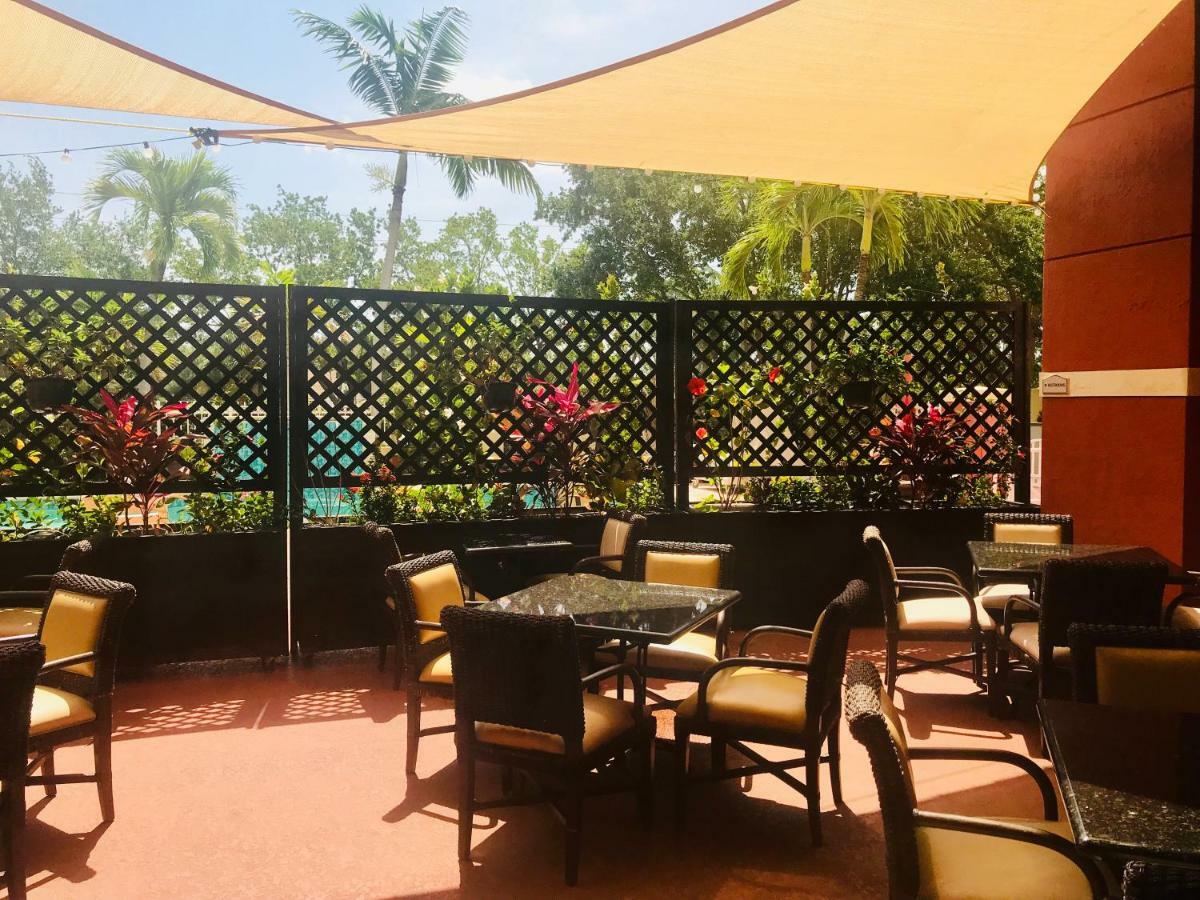 Western Palm Gardens & And Conference Ct 3*