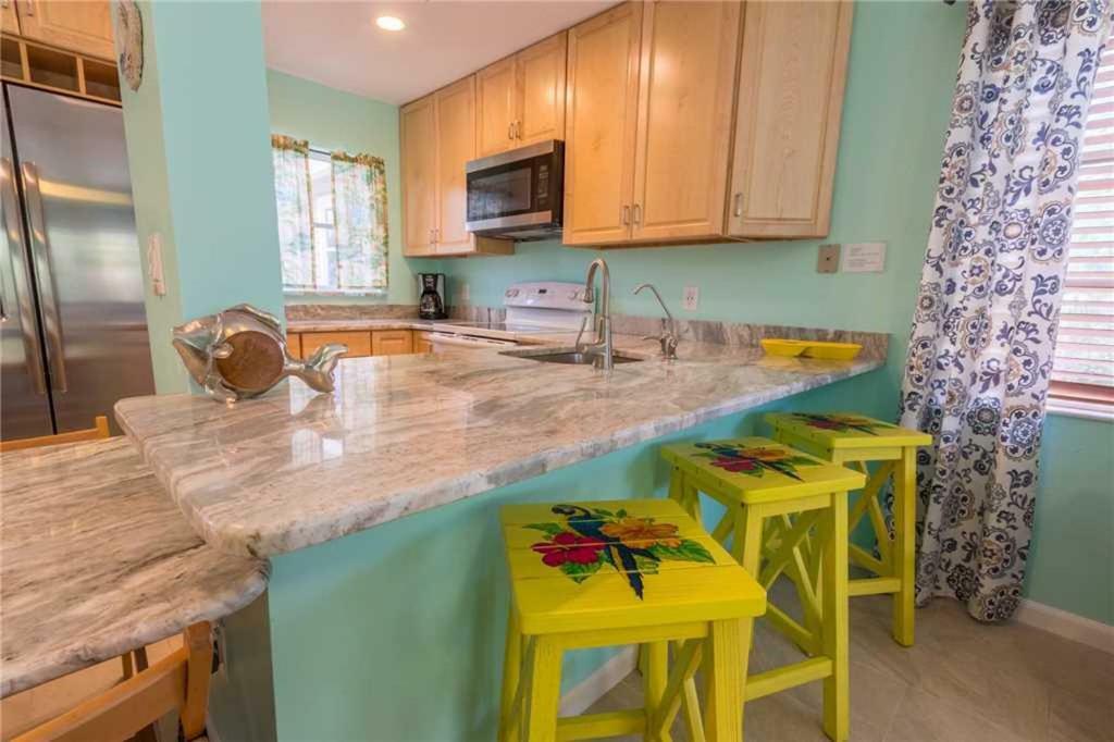 528 - Coral North Captiva