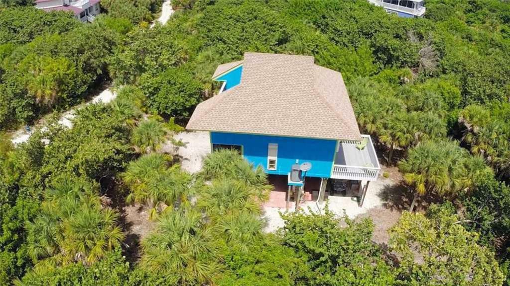 079 - Blue Macaw * North Captiva
