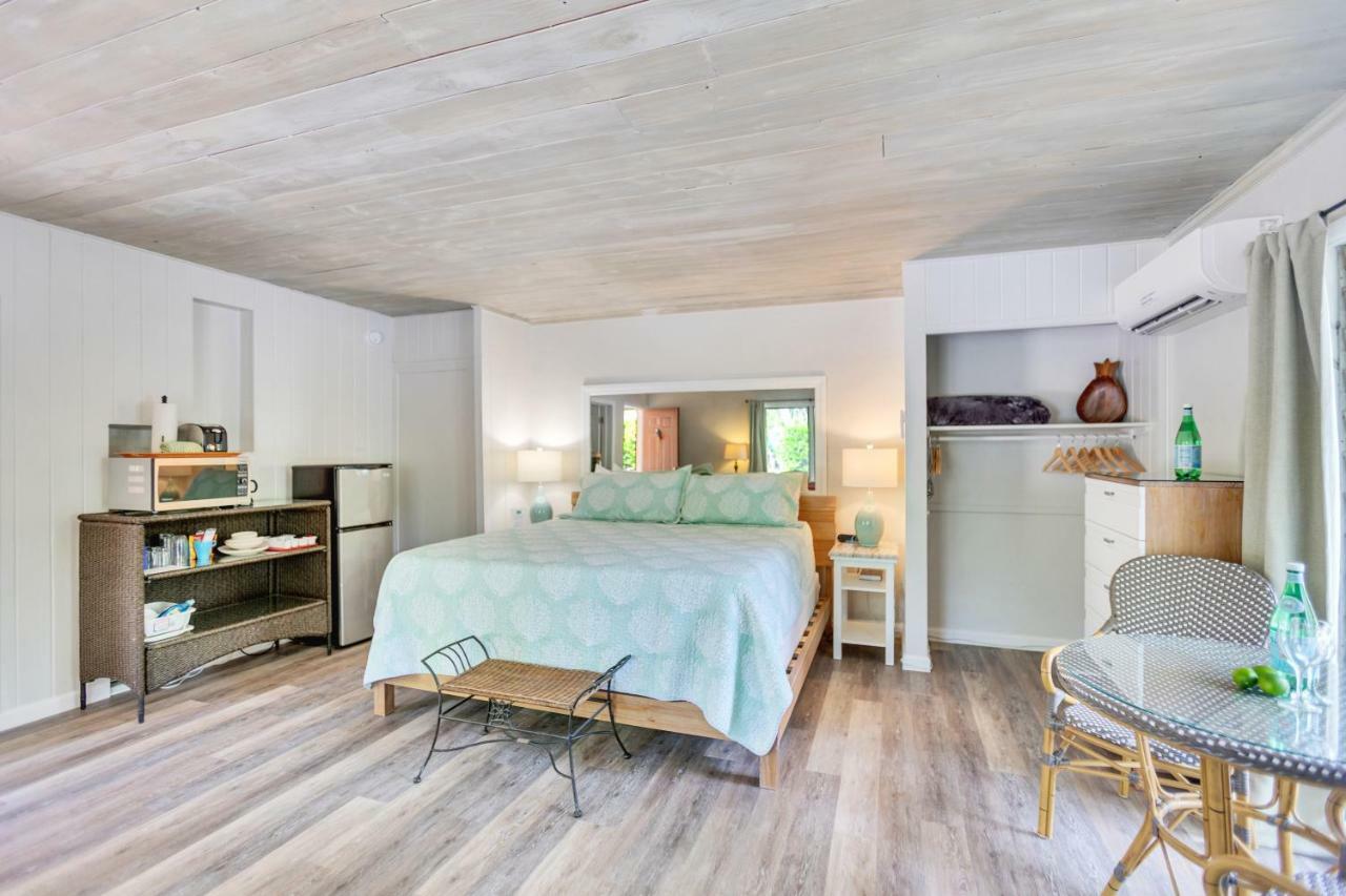 Inn Parrot Nest Sanibel
