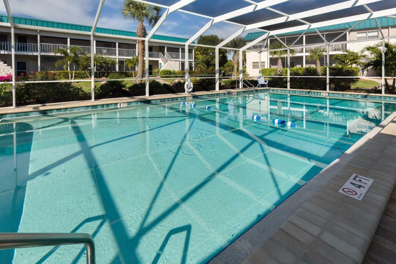 Arms West Resort 3*