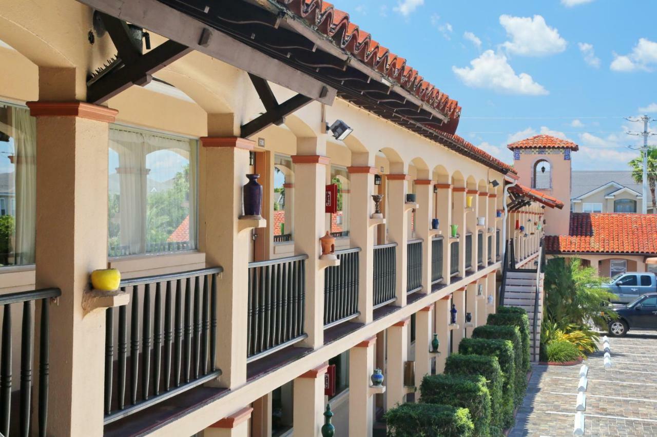 Hotel La Fiesta Ocean &