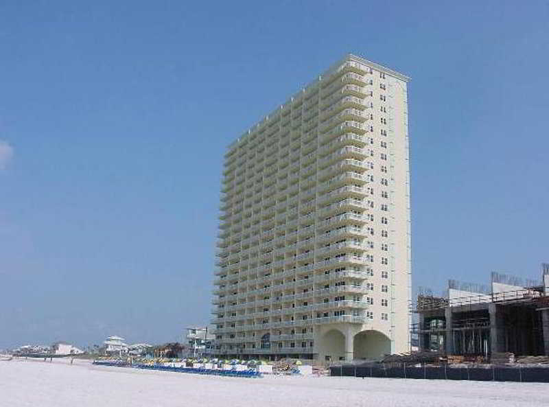Celadon Apartment *