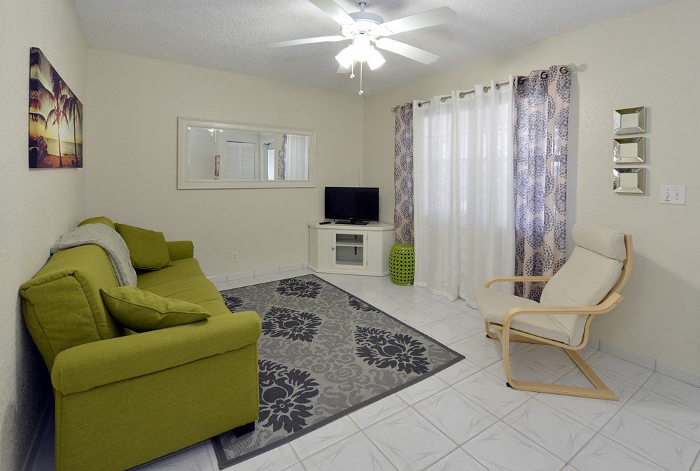 Hotel By The Sea 3*