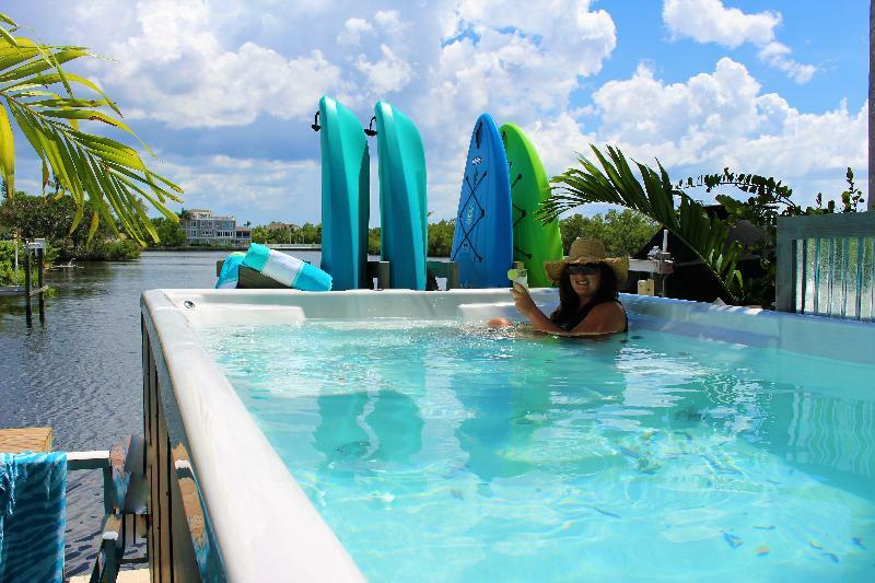 Latitude 26 Waterfront Boutique - 3*