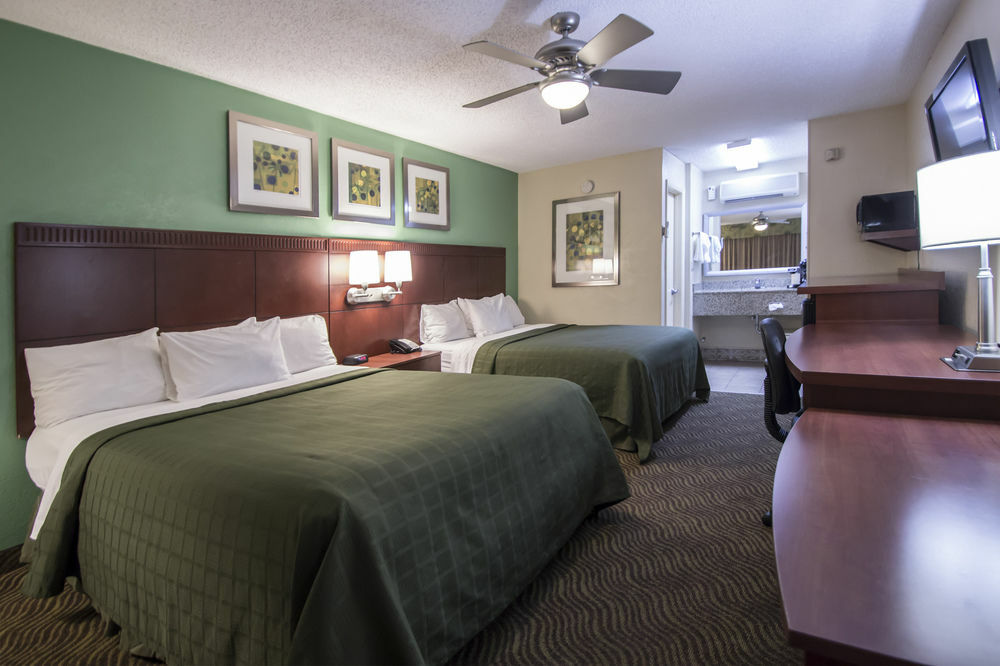 Hotel Quality & Airport-cruise Port Hollywood