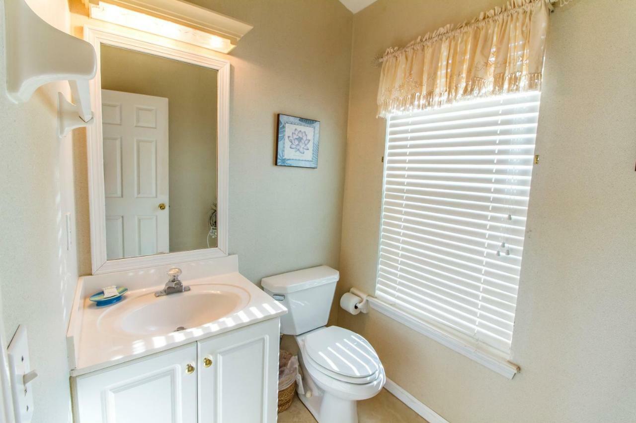 Harmony House, Sleeps 11, 3 Bedrooms, Front Holiday home *