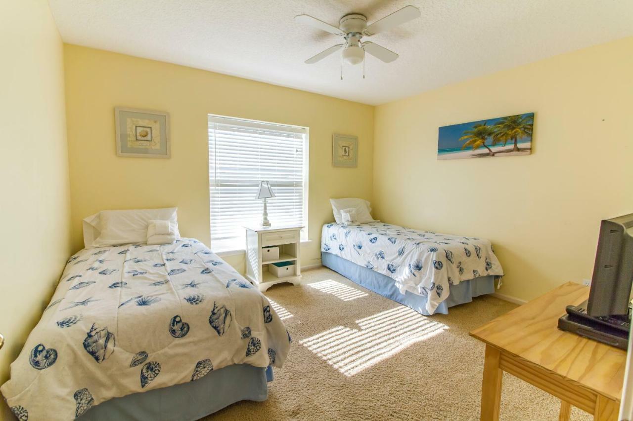 Harmony House, Sleeps 11, 3 Bedrooms, Front Holiday home