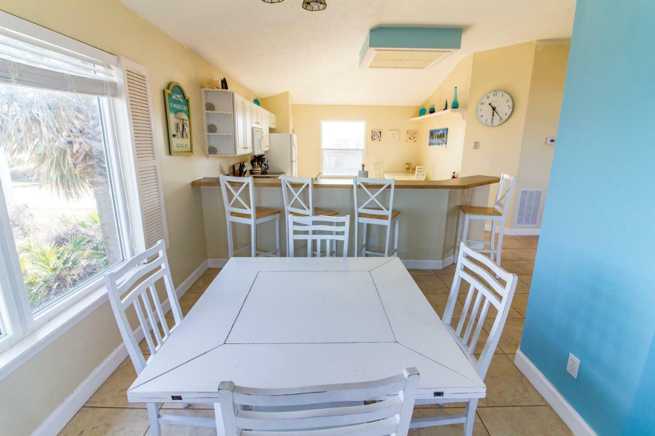 Harmony House, Sleeps 11, 3 Bedrooms, Front Holiday home Palm Coast