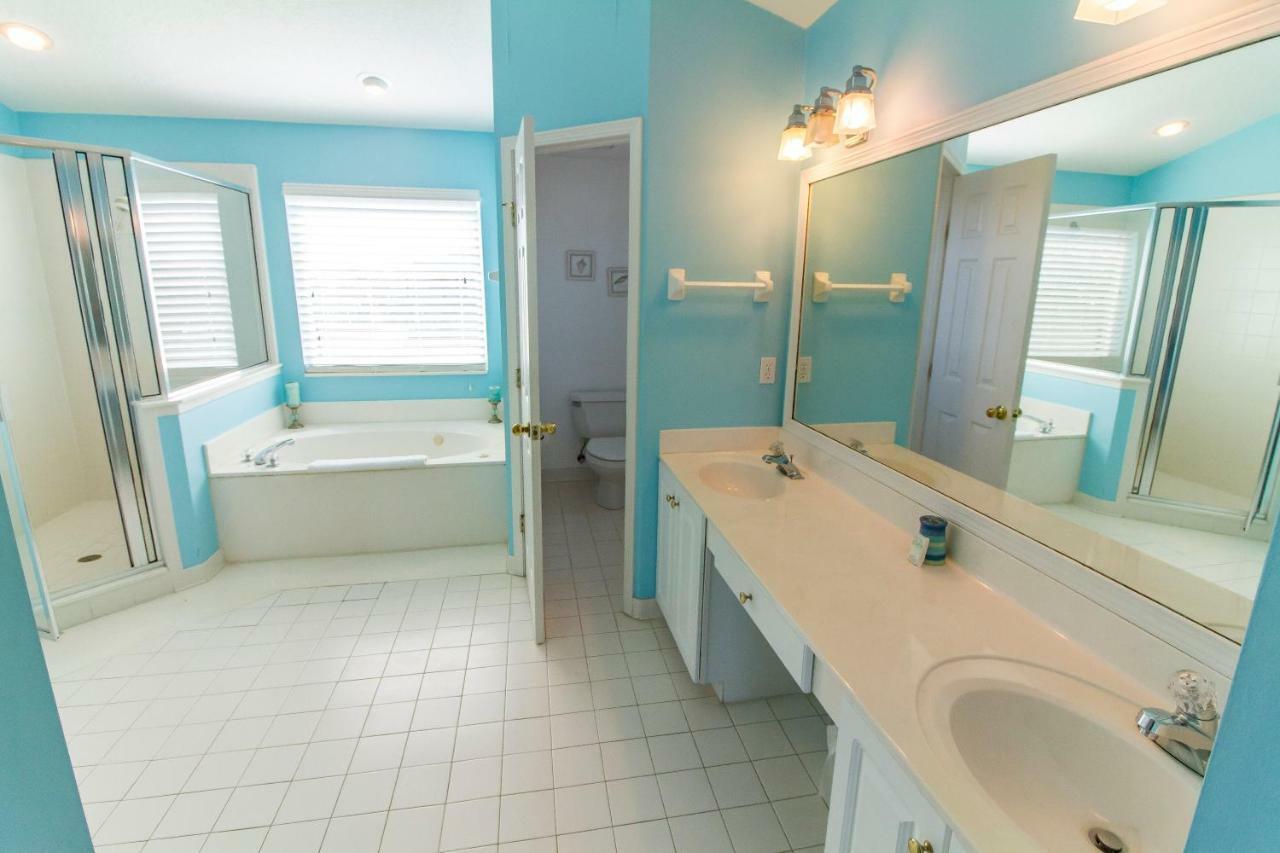Holiday home Harmony House, Sleeps 11, 3 Bedrooms, Front *