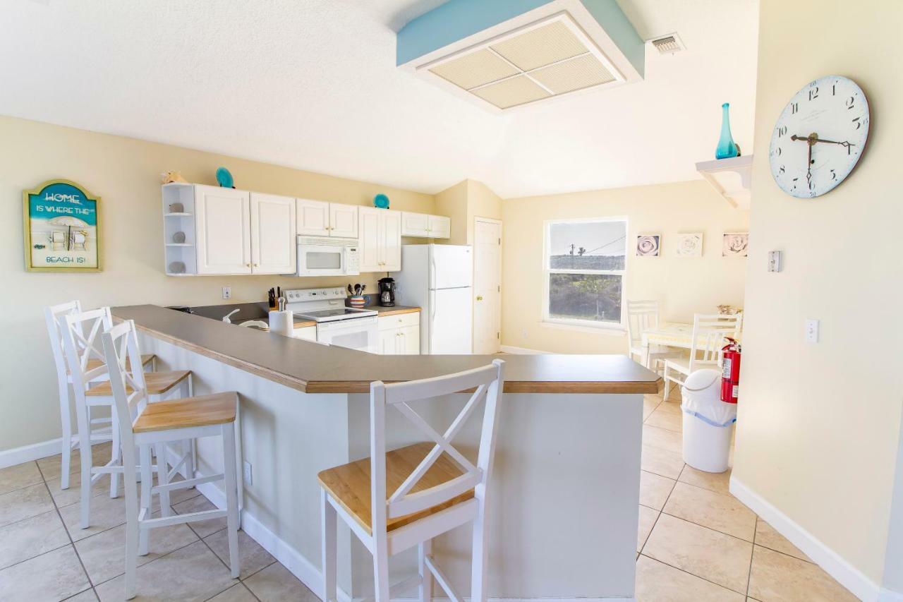 Harmony House, Sleeps 11, 3 Bedrooms, Front Palm Coast