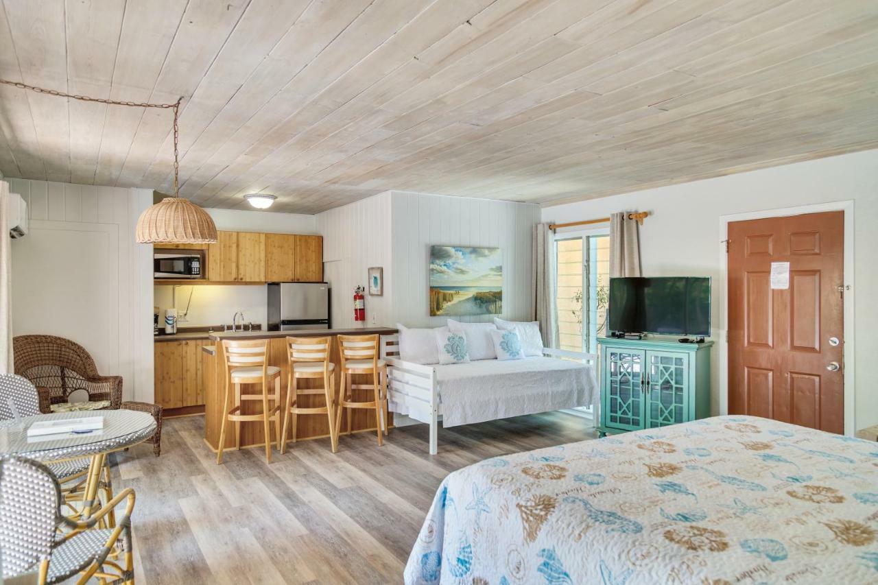 Inn Parrot Nest Sanibel