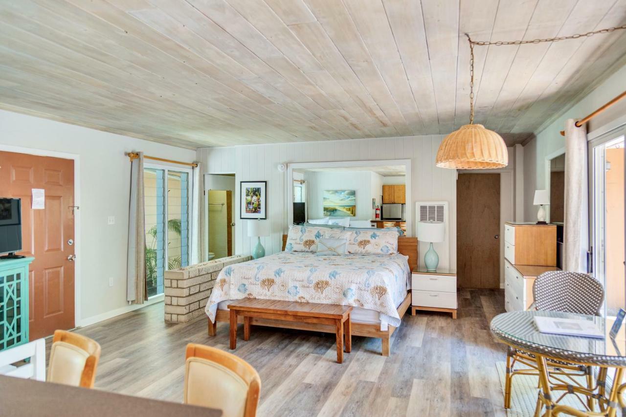 Parrot Nest Inn