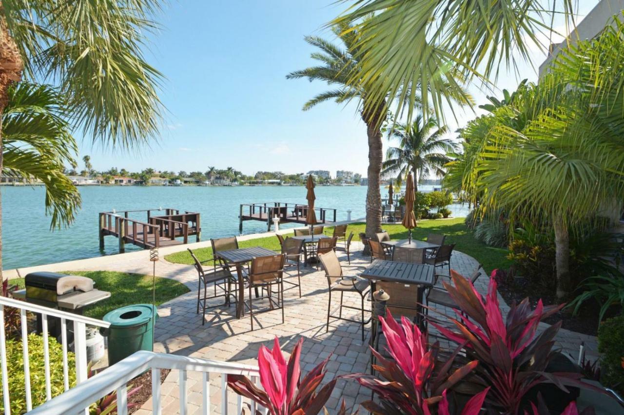 Treasure Island Beach, Fl Waterfront Located Steps Away From The Intracoastal Waterway * St. Pete Beach