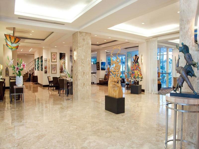 Gallery One Private 3*