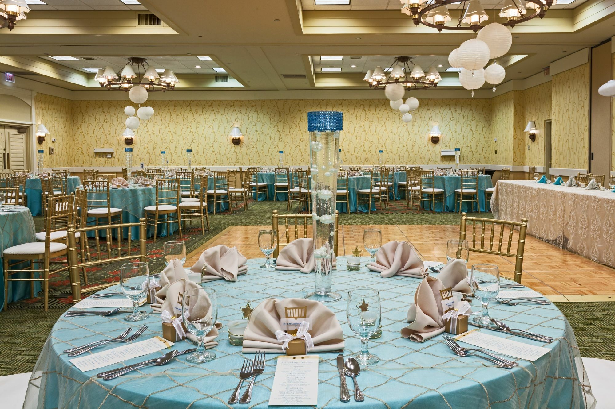 Hotel Crowne Plaza Airport By Ihg 4*