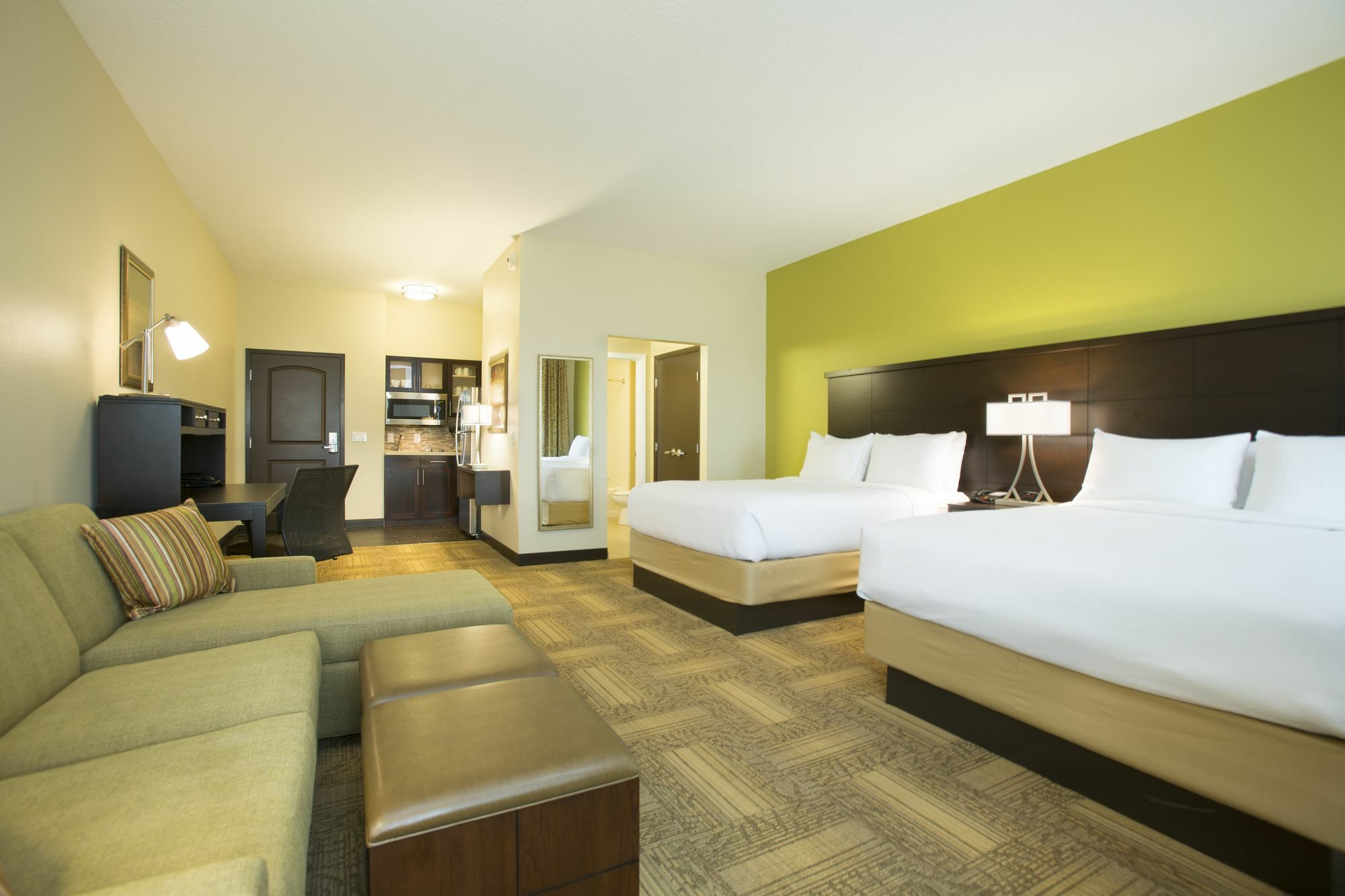 Staybridge Orlando At Seaworld By Ihg - Free Parking & Shuttle To Seaworld Parks Williamsburg