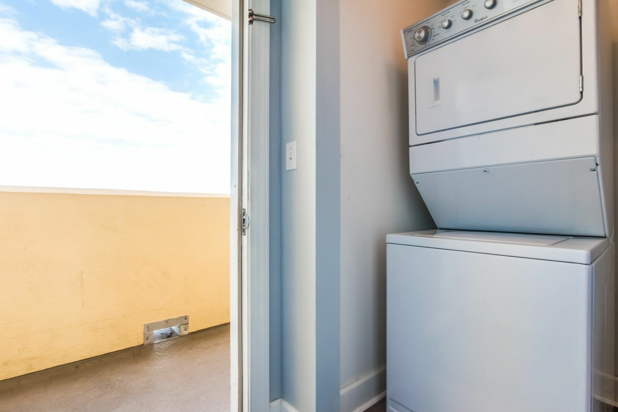 Aparthotel Twin Palms By Book That
