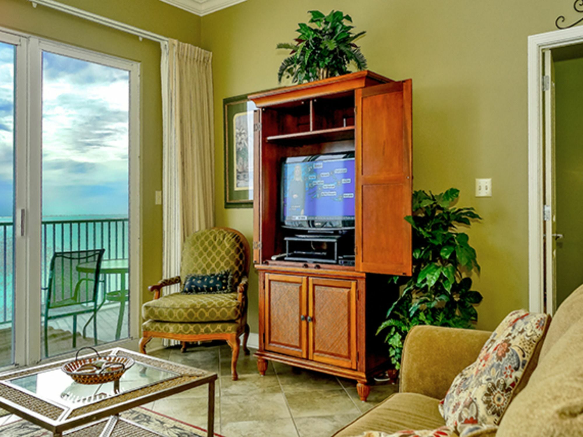 Marisol Beachfront 801 - 663663