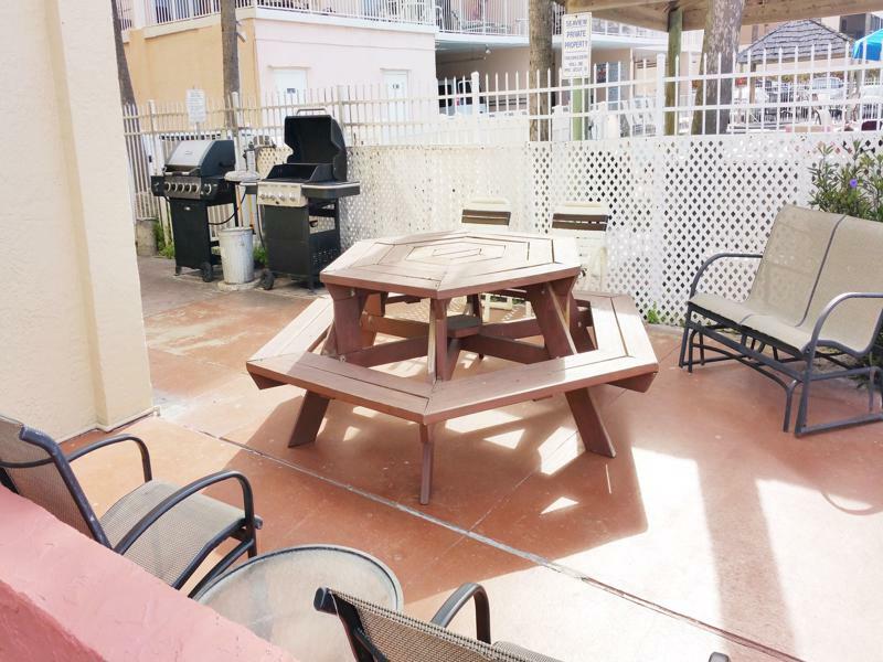 Las Brisas - Three Bedroom Condo - 504 *
