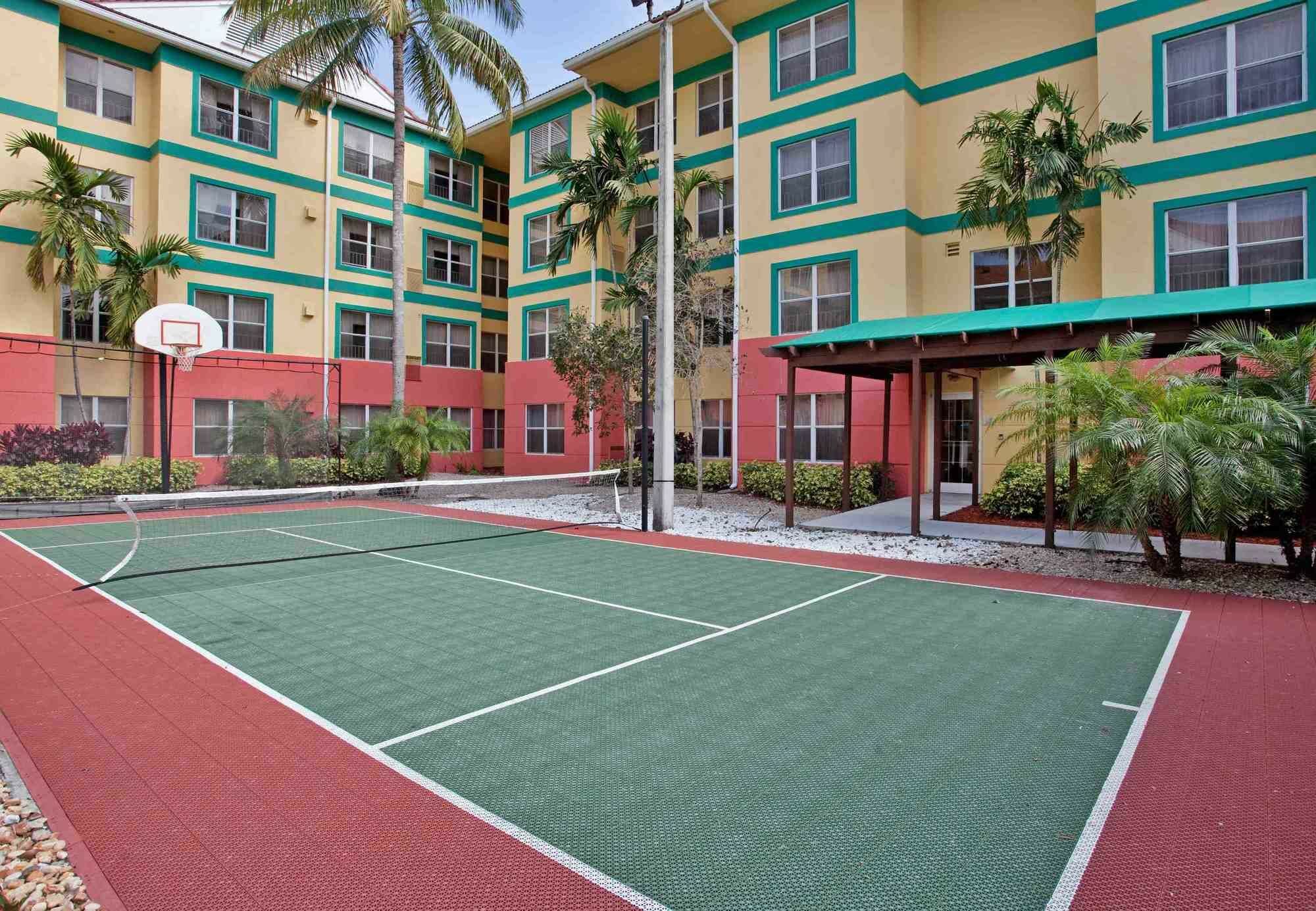 Hotel By Marriott Lauderdale Of 3*