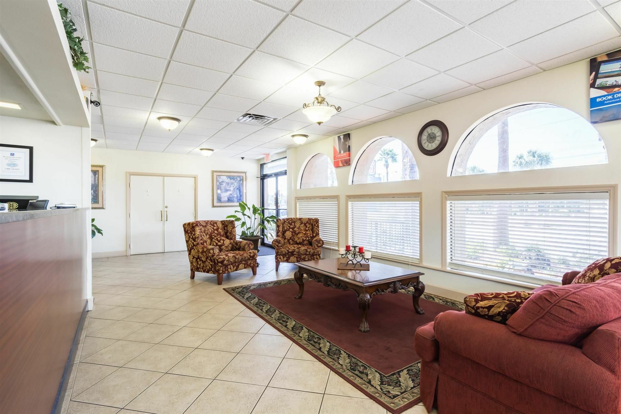 6-spring Hill, Fl - Hotel
