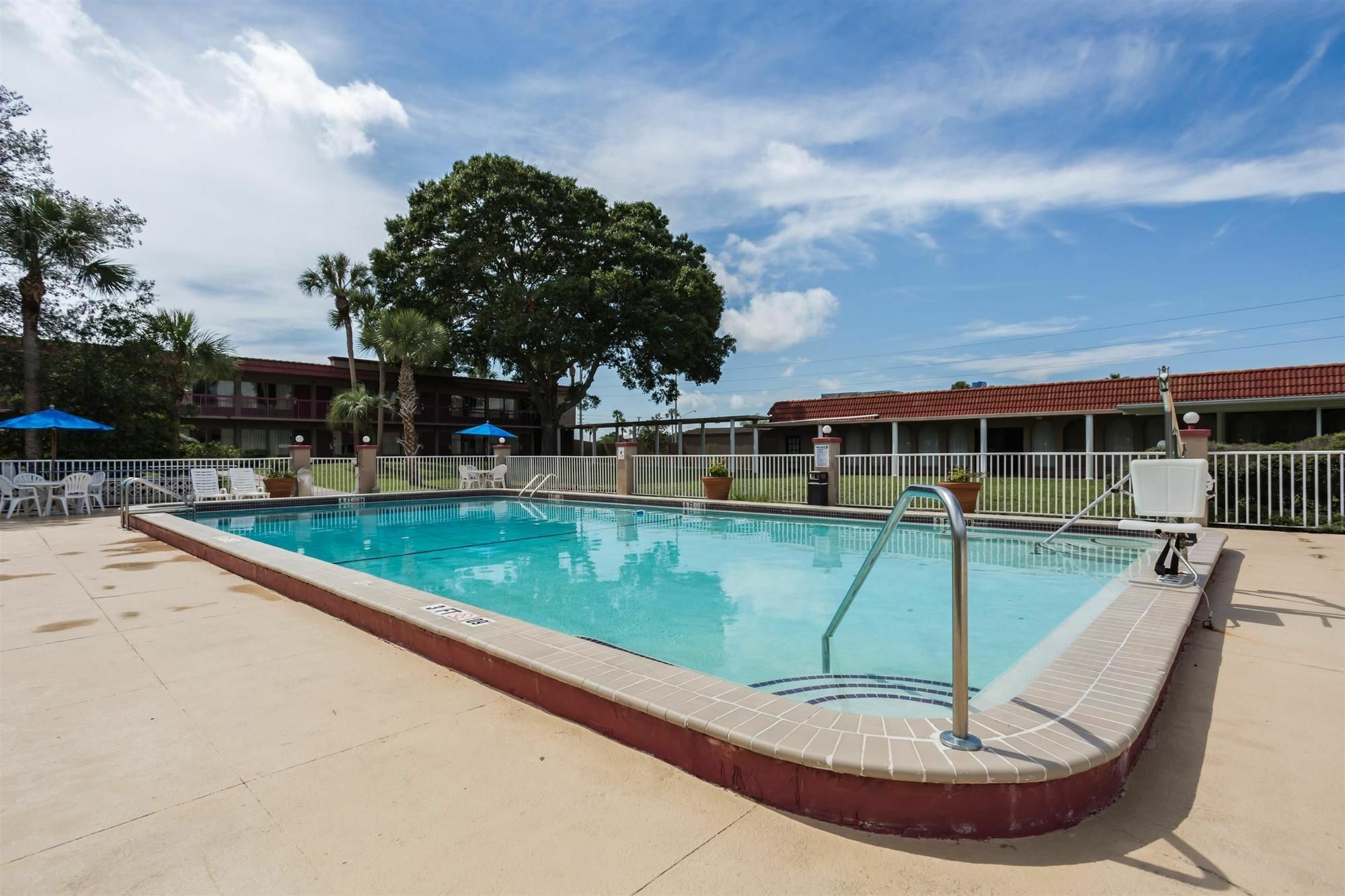 6-spring Hill, Fl - 2*