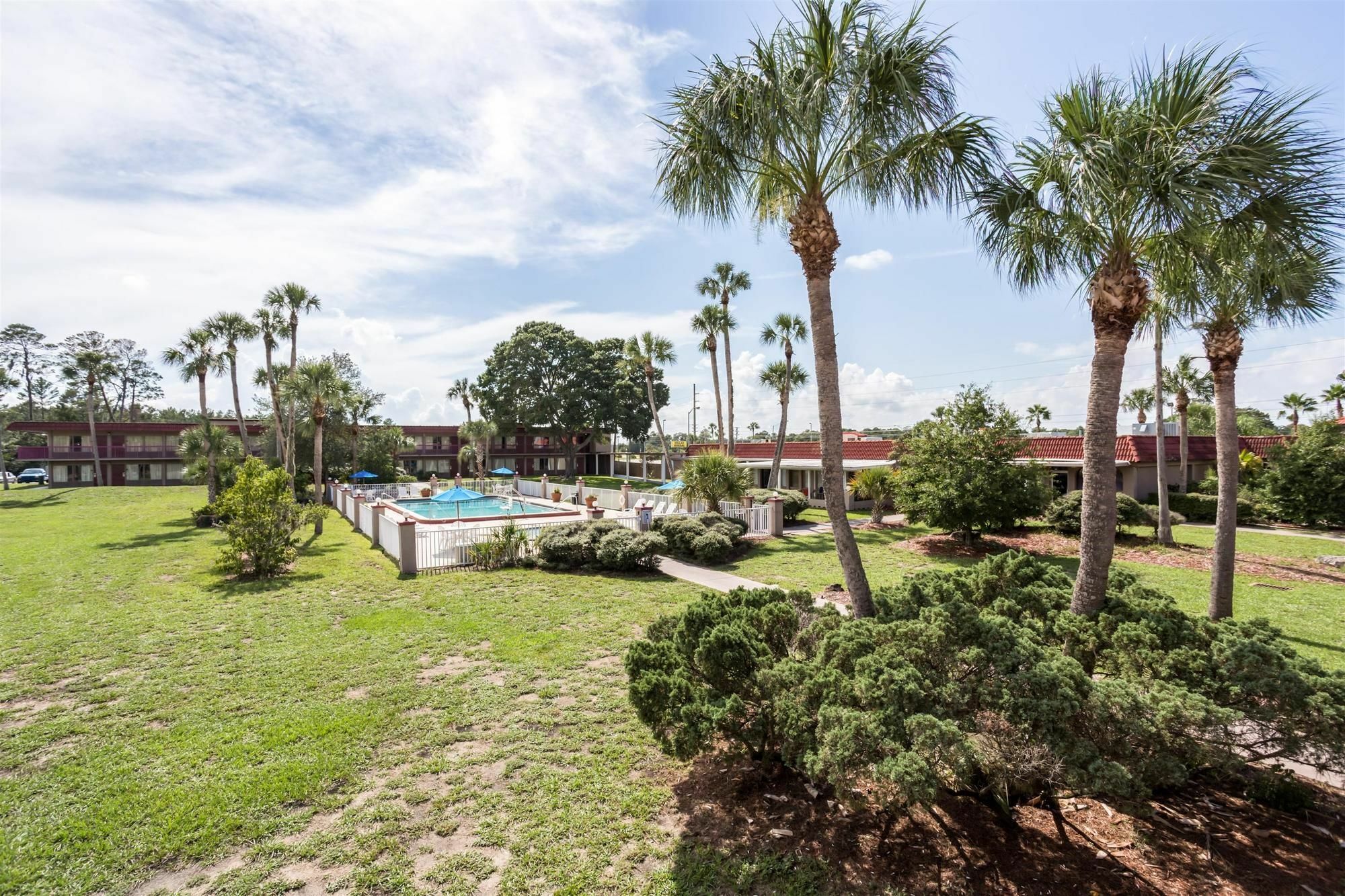 Hotel 6-spring Hill, Fl - 2*