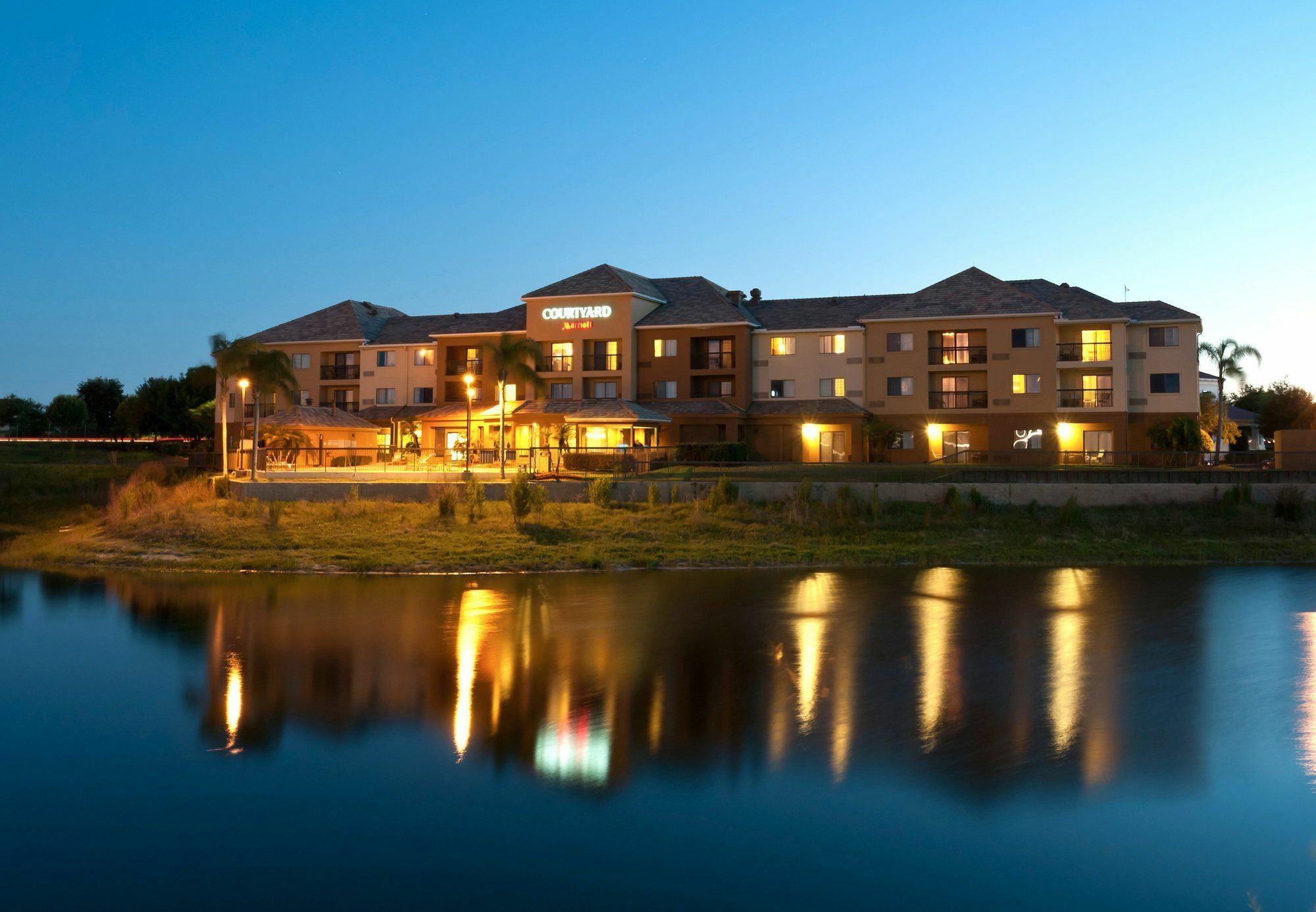 Courtyard By Marriott Orlando Mary North 3* Heathrow
