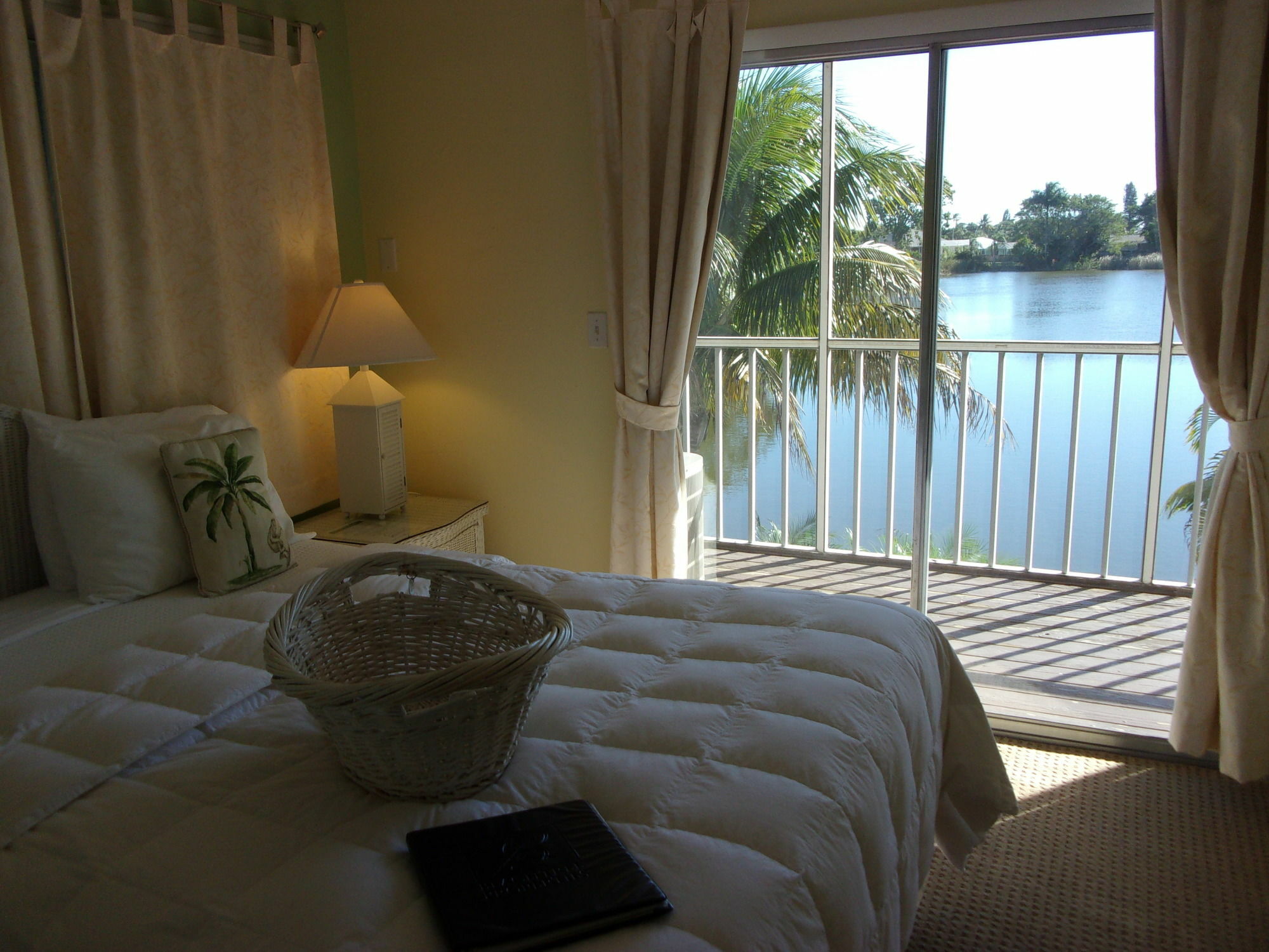 Lakeside Marco Island