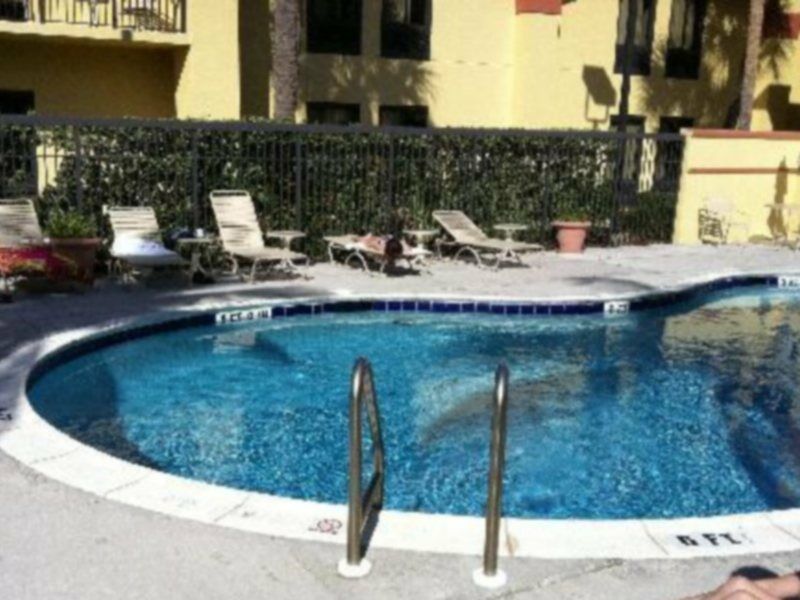 Hampton Juno Hotel