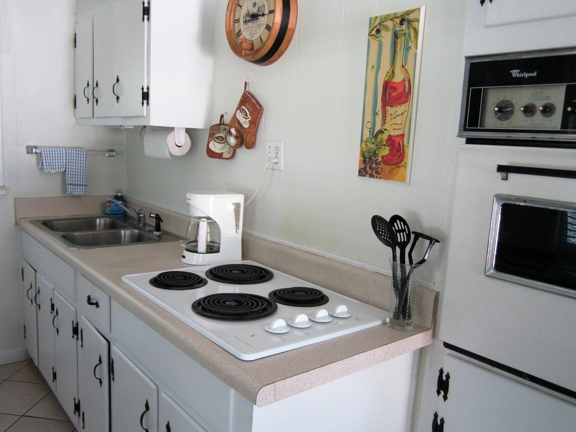 Motel Tropical Winds Beachfront And 3*