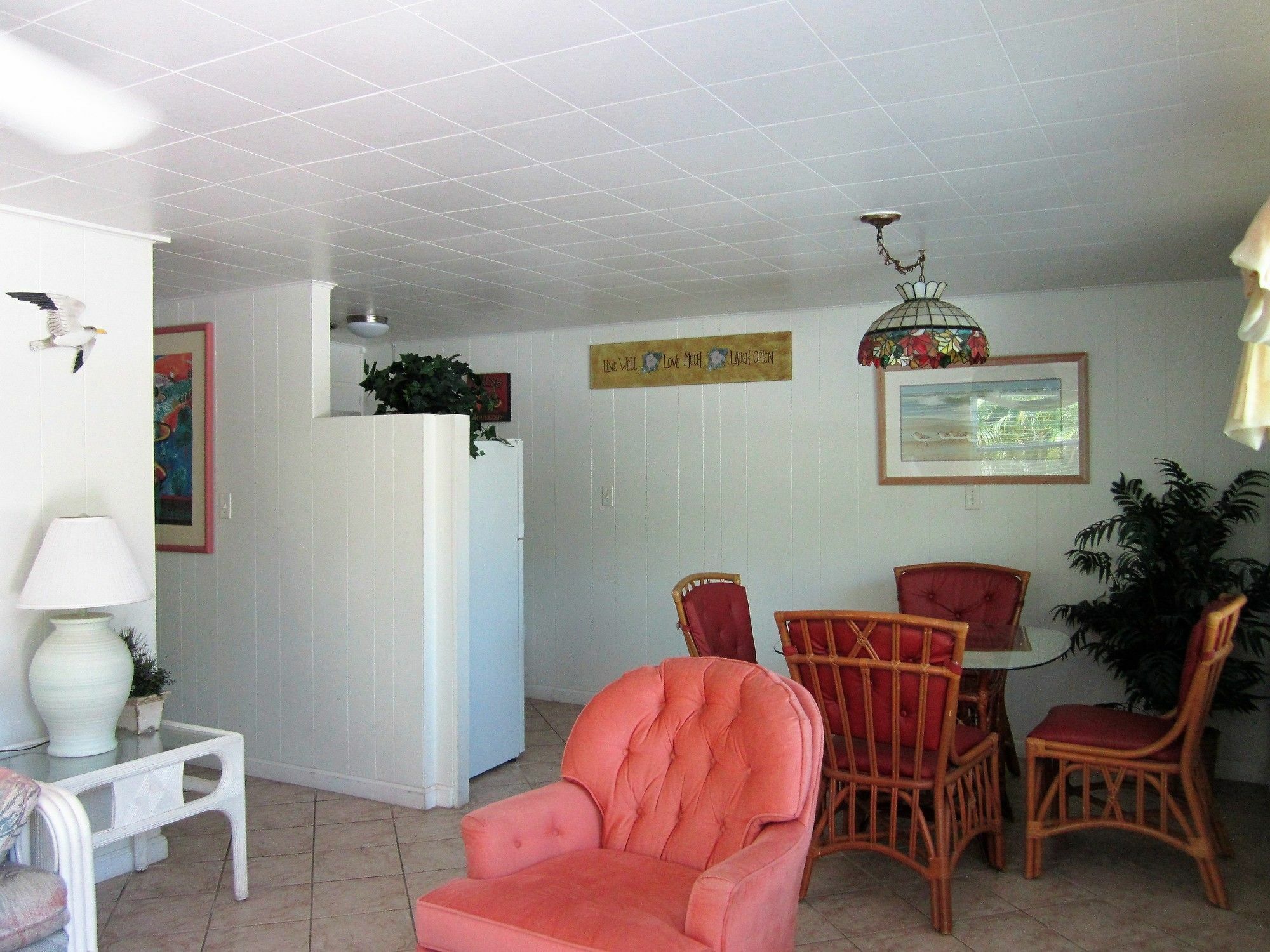 Tropical Winds Beachfront And Sanibel