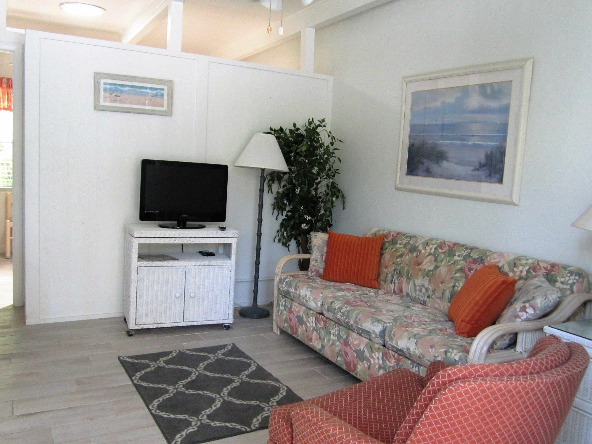 Tropical Winds Beachfront And
