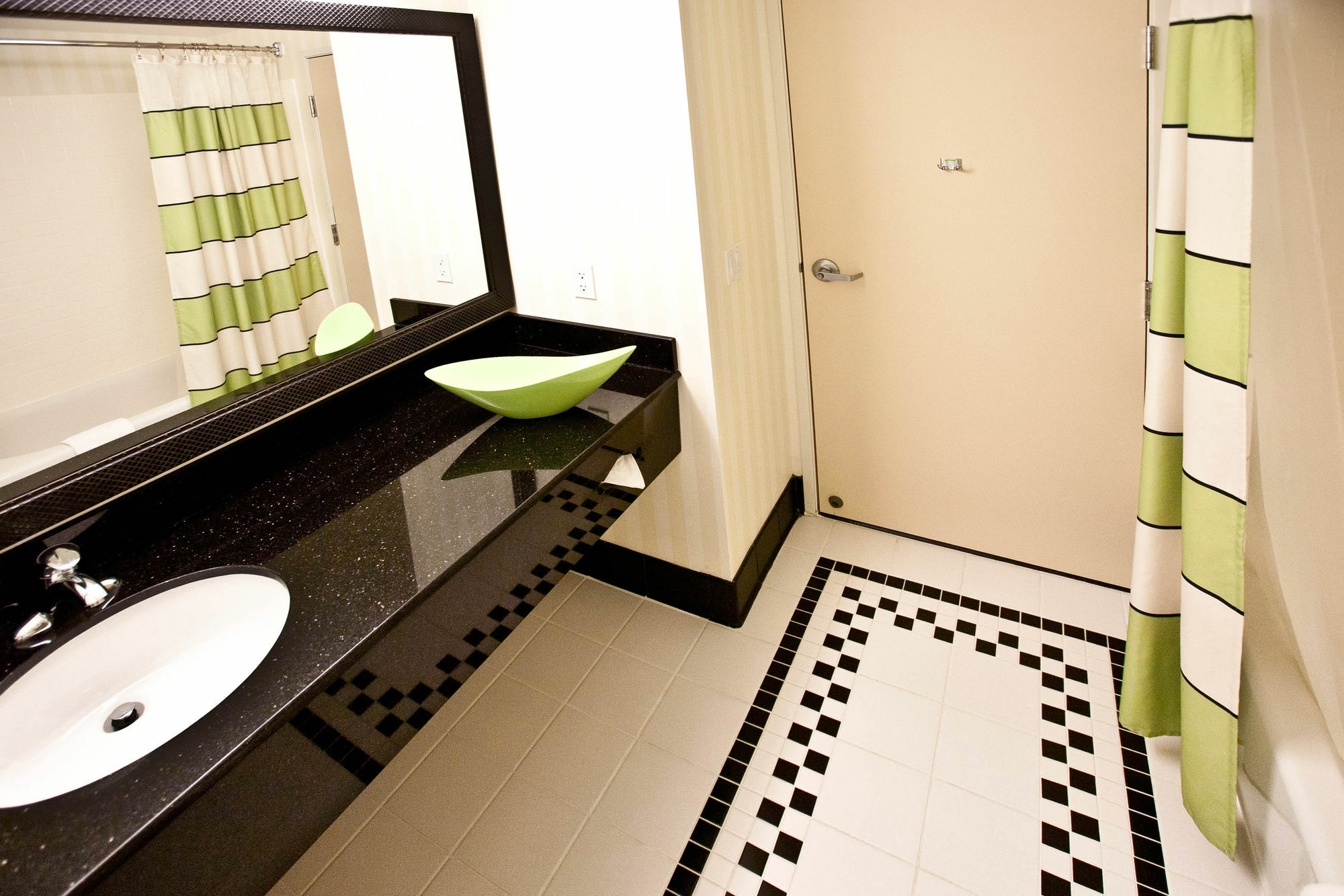 Hotel Fairfield & By Marriott