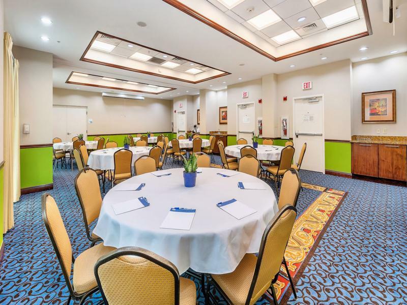 Express & Miami By Ihg