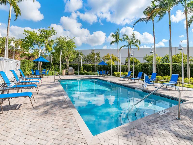 Hotel Express & Miami By Ihg
