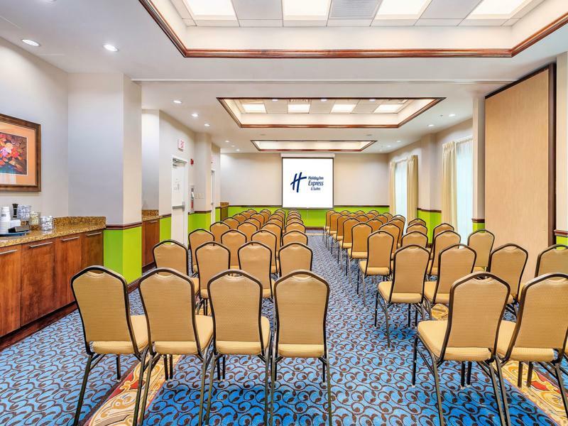 Express & Miami By Ihg Hotel 3*