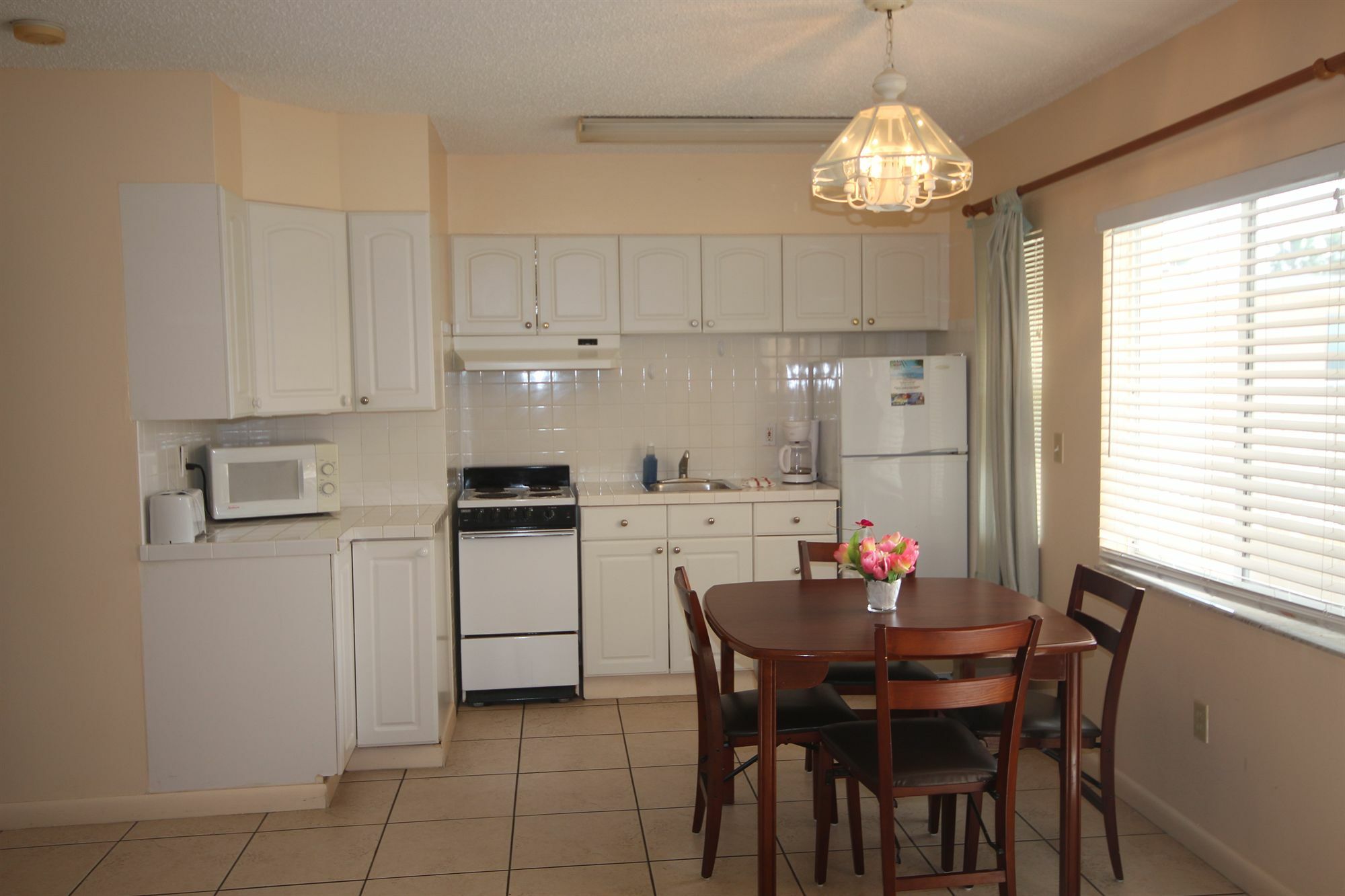 Belleair 2*
