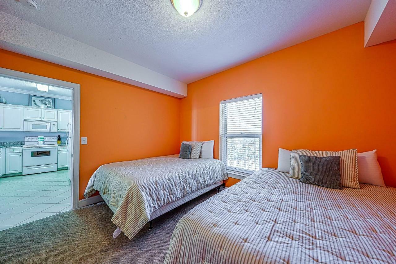 Emerald Isle 1102 Hotel *
