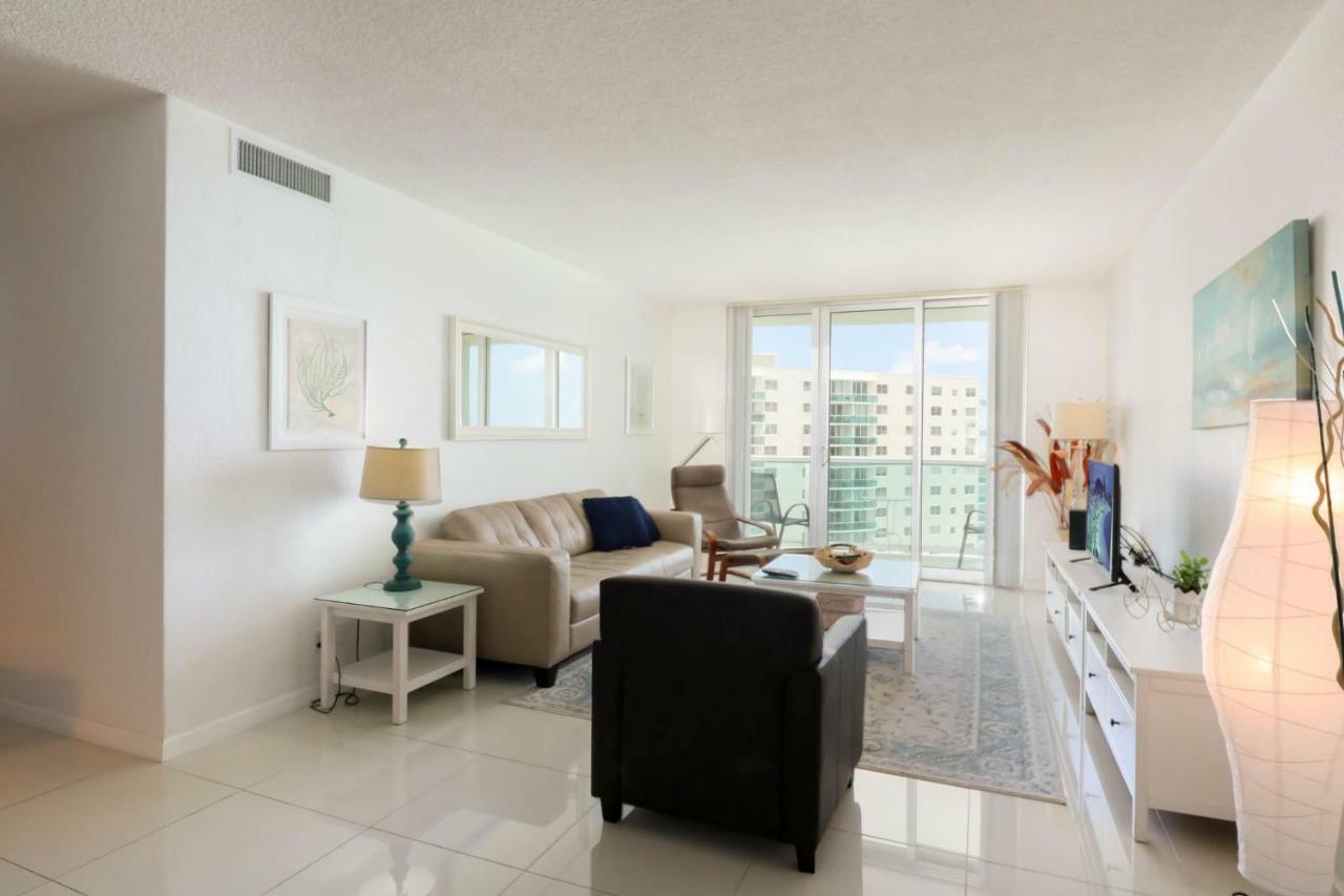 The Tides 2bedrooms 14th Floor We Are On The Beach! *